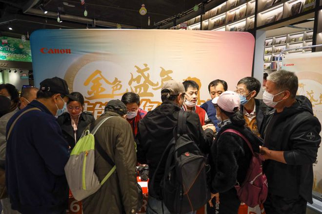 银发数码摄影如何进阶为市场掘金新热点？j9国际客单价过万成交增长超100%！(图3)