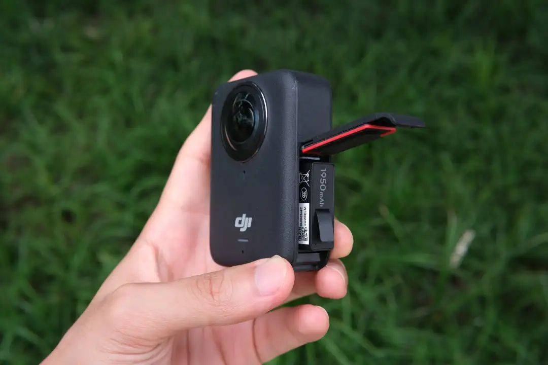 ：大疆 DJI OSMO360 深度评测九游会j9入口登录新版上天入地从内而外(图8)