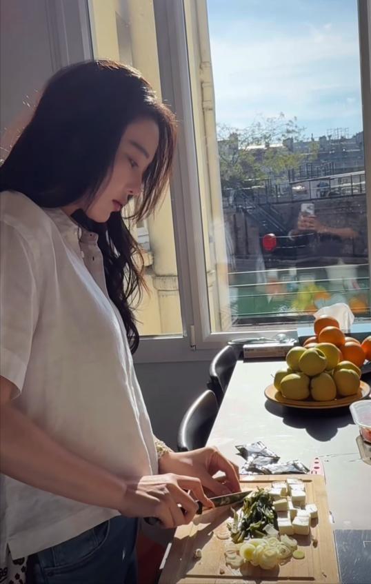 洗菜丈夫偷拍背影网友却说这才是真婚姻j9